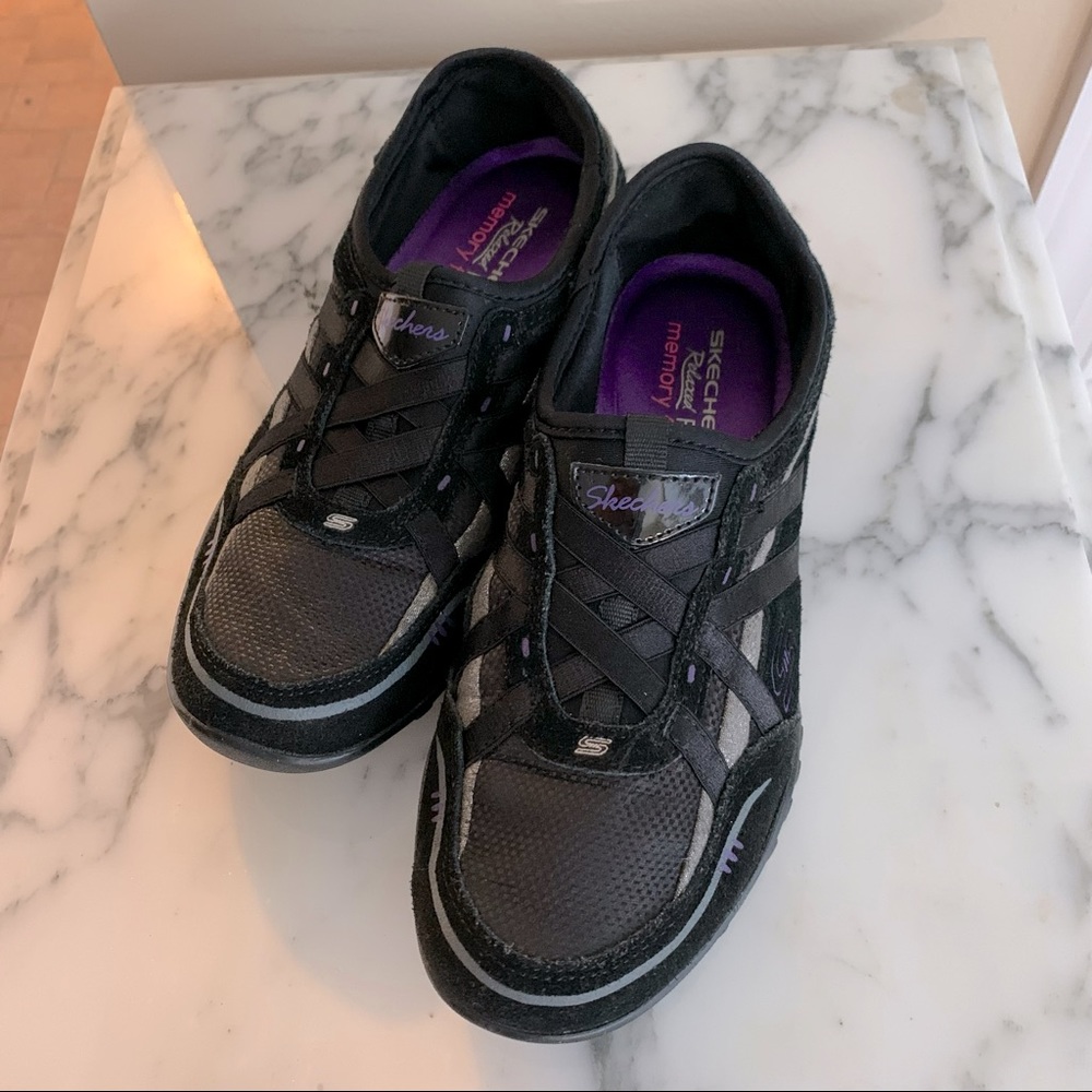 Skechers Relaxed Fit Memory Foam size 6 1/2